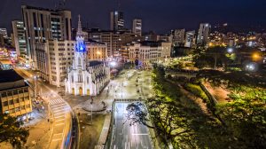 Bulevar del Río, Santiago de Cali en la noche