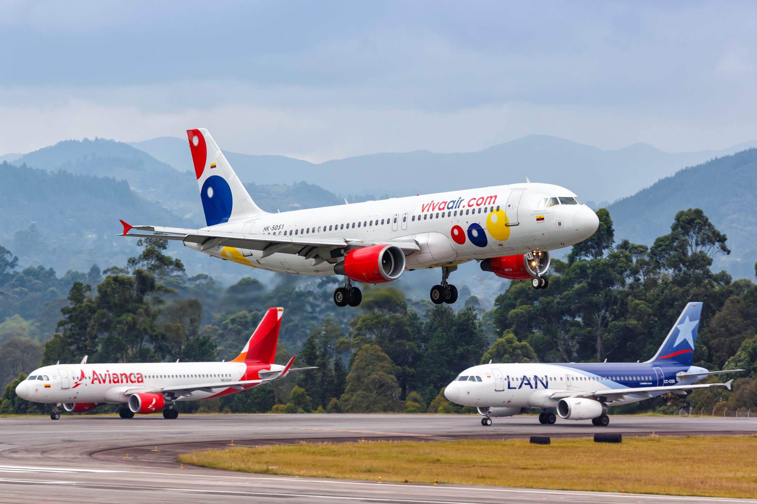 Latam Airlines Colombia compite con Avianca y JetSmart para adquirir Viva Air