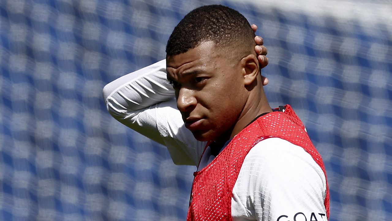 Kylian Mbappé asegura que continuará en el PSG la próxima temporada