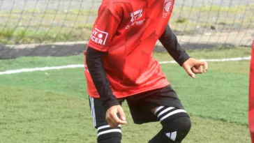 Samuel Castaño, futbolista caleño de 9 años.